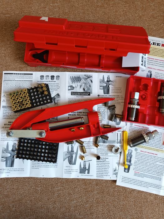 Матрицы для релоадинга 9мм + пресс переносной