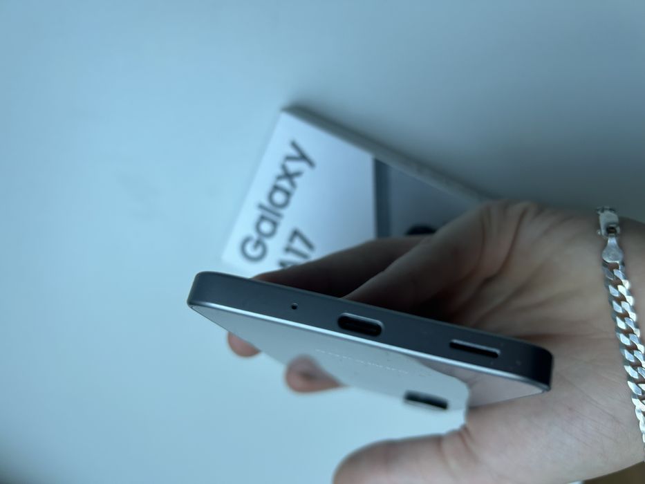 Samsung Galaxy A17