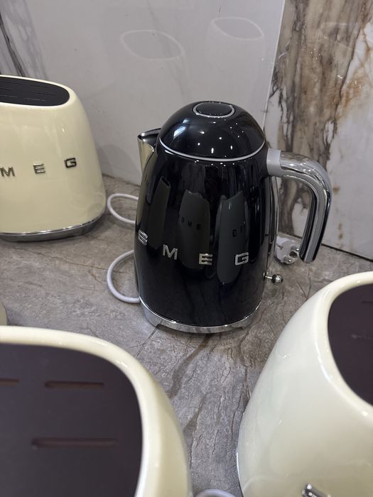 Чайник на плиту електро чайник smeg смег набір ножів
