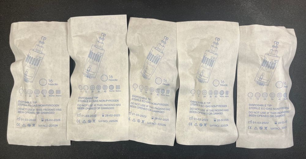 Dermapen Dr Pen Ultima M8 + 5x kartridż 16 pin