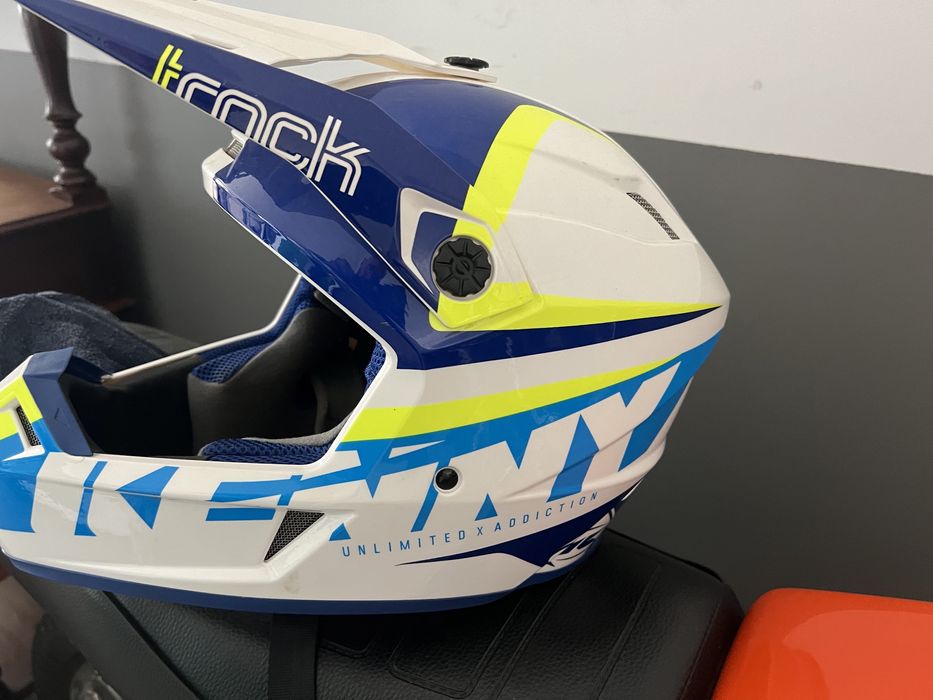 Capacete kenny moto