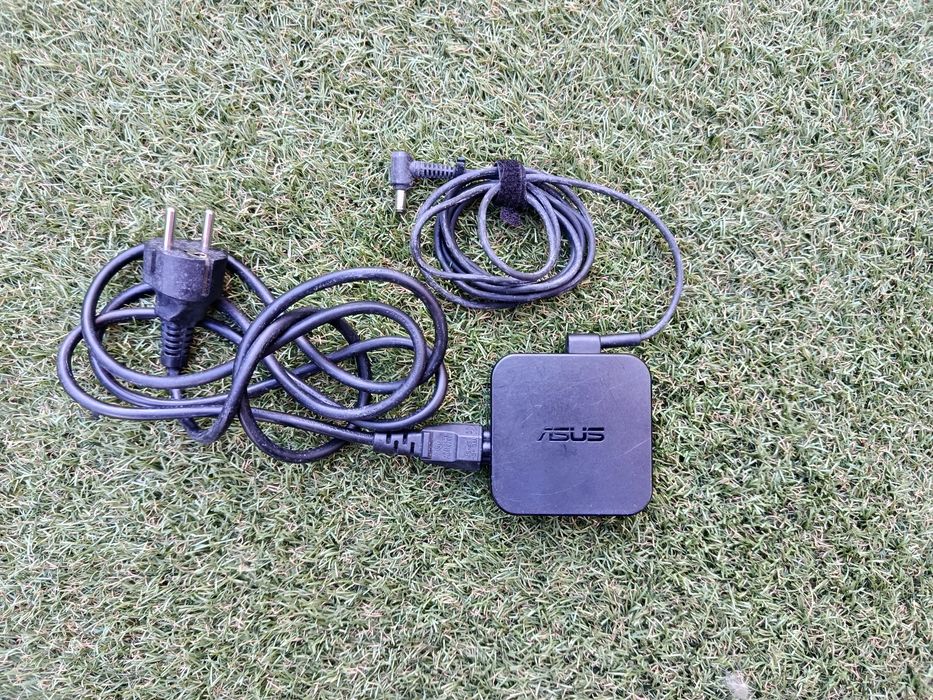 Carregador Original ASUS para Portátil 19V 3.42A | Original ASUS Laptop Charger 19V 3.42A