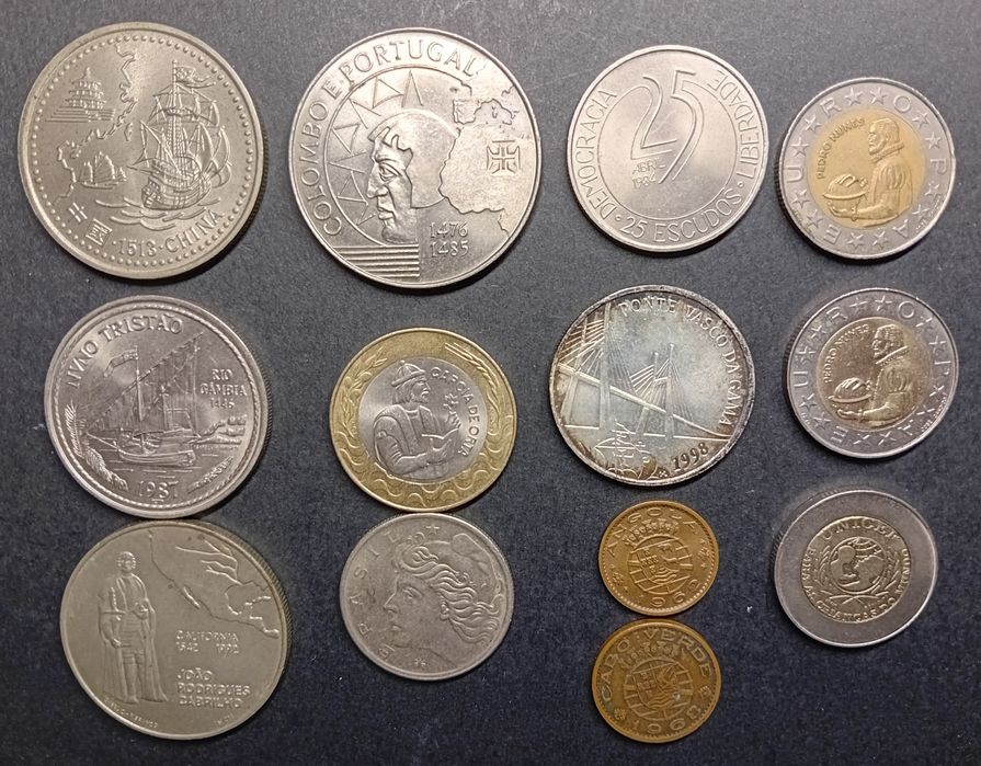 Coleção completa de moedas e notas antigas portuguesas e estrangeiras - Monarquia, República, escudos e notas