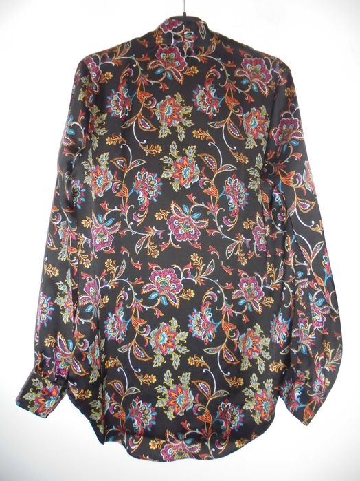 Blusa de senhora da marca PRIMARK