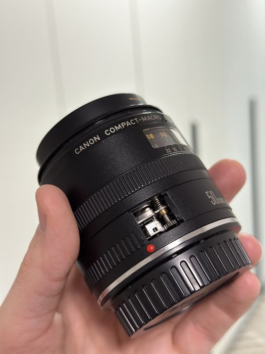 Canon 50 2.5 macro