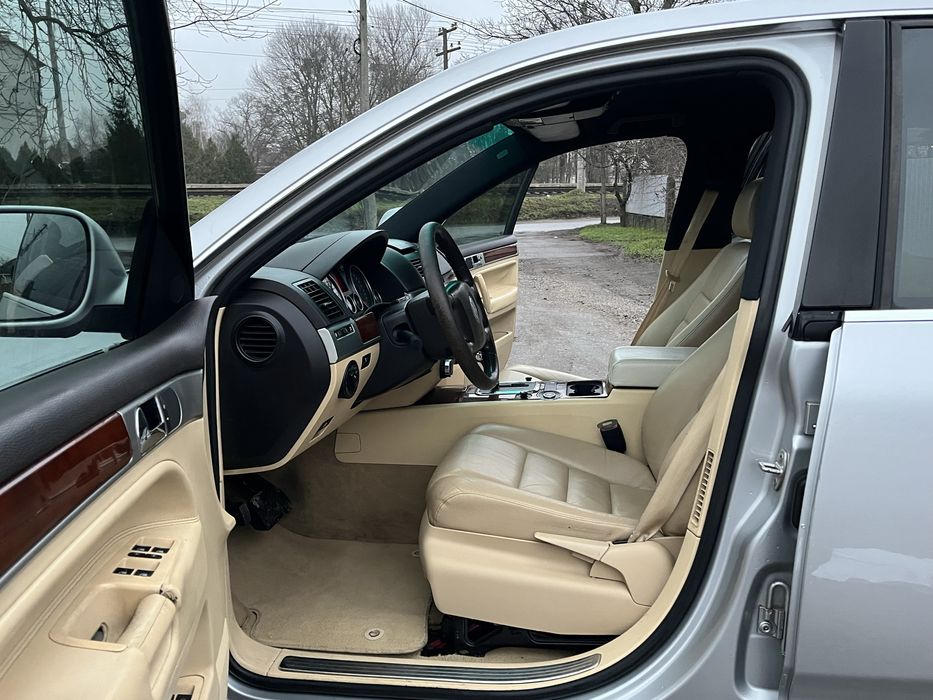 Volkswagen Touareg 2006 3.0 TDI Офіційний