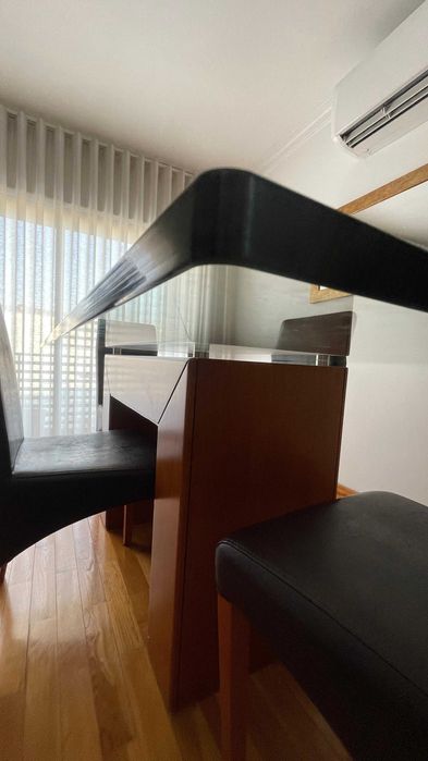 Mesa de Vidro Temperado 2cm (200x100) + 4 Cadeiras Almofadadas