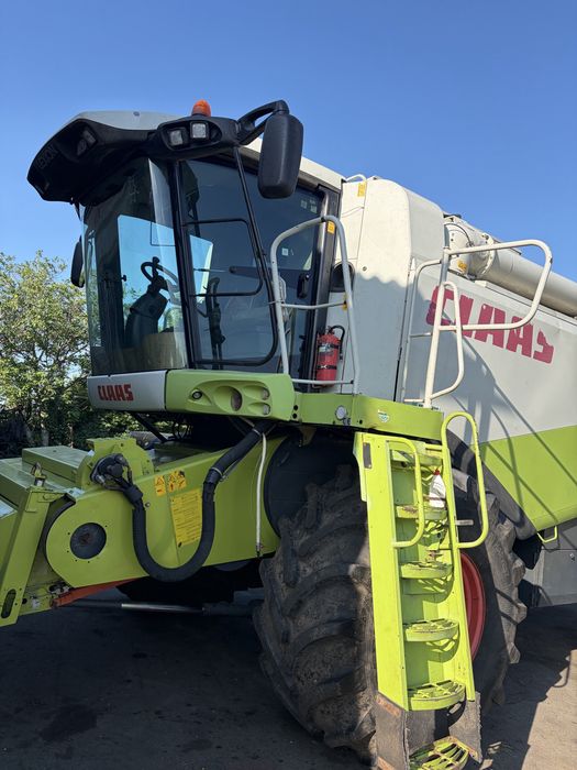 Продам Claas  Lexion 580