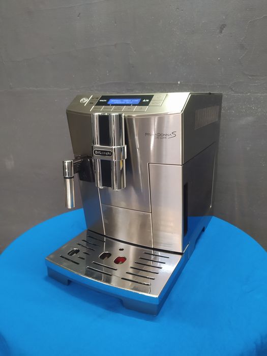 Кавоварка Delonghi primadonna S deluxe