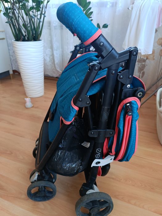 Wózek spacerowy bardzo wygodny