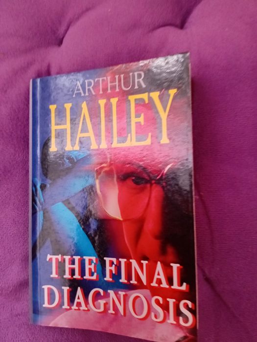 Подарую книгу англійською мовою