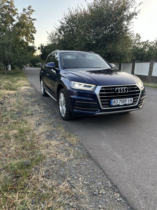 Ауді Q5 2017 року