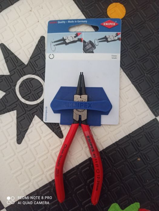 Szczypce knipex do pierścieni