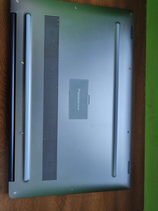 Dell precision 5540.i7 9850H.NVIDIA T1000.