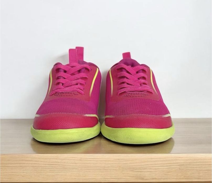 Яскраві текстильні кросівки Clarks оригінал 28,5 розмір