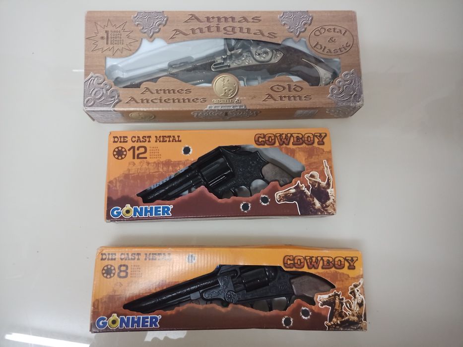 Antigas Pistolas Fulminantes cowboy