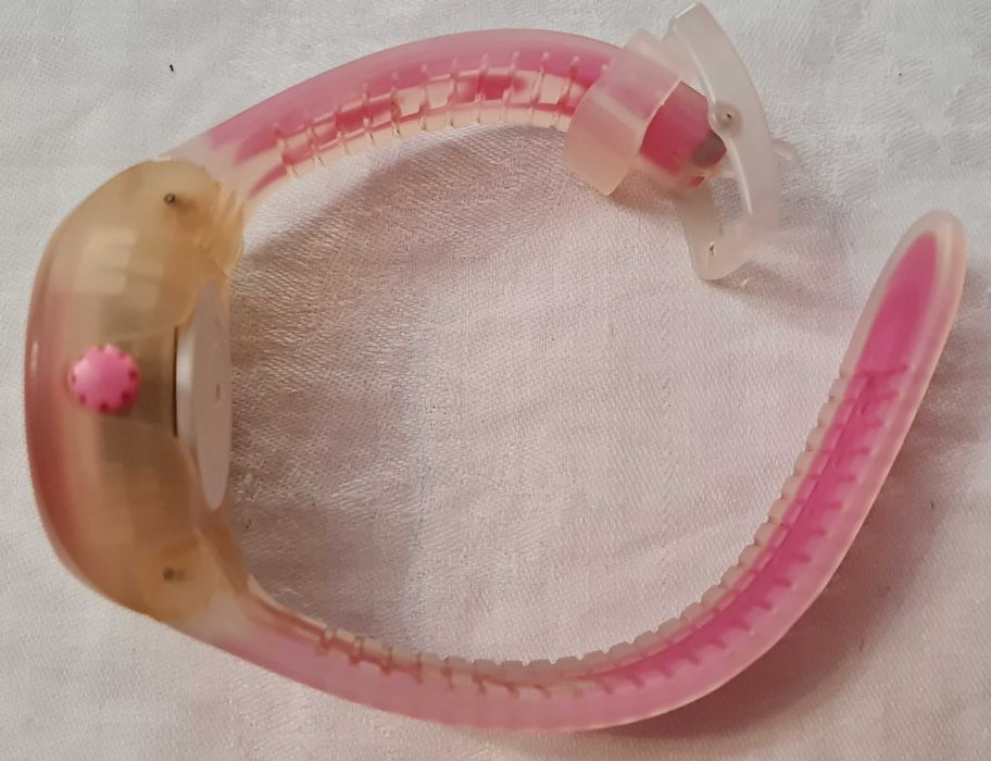 Relógio Swatch Scuba 200 retro em rosa