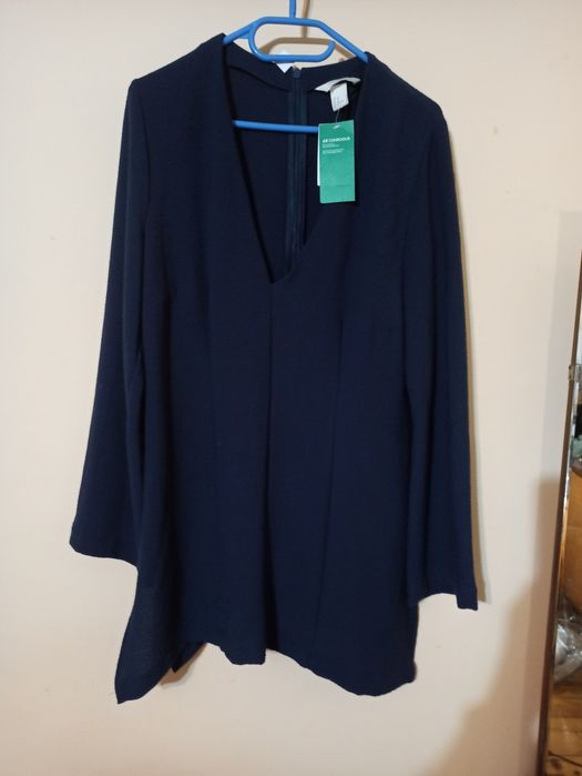 Nowa z metką granatowa bluzka tunika H&M 
Długość: 75 cm
Od pachy do p