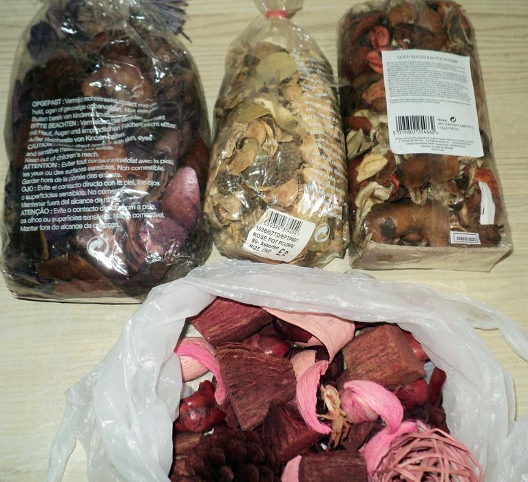 PotPourri 3 sztuki+ gratis, Lavendel, Rose, Gold Magnolia