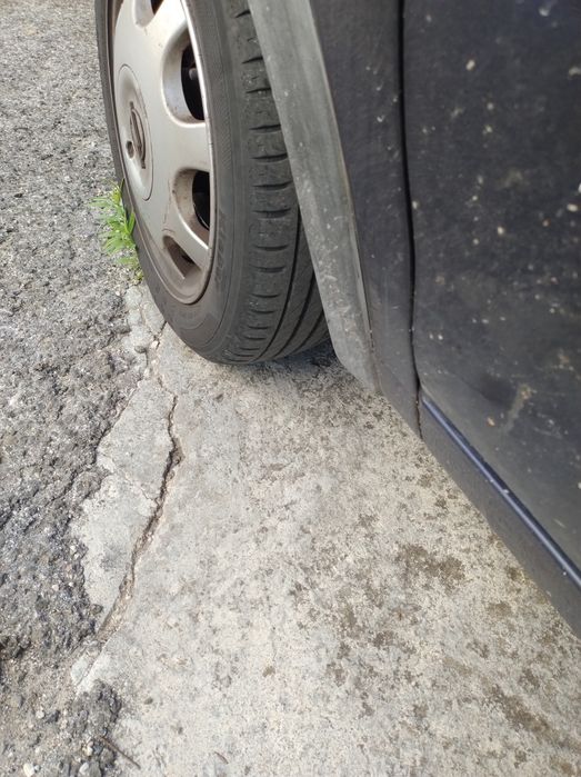 Corsa  B 98 negociável