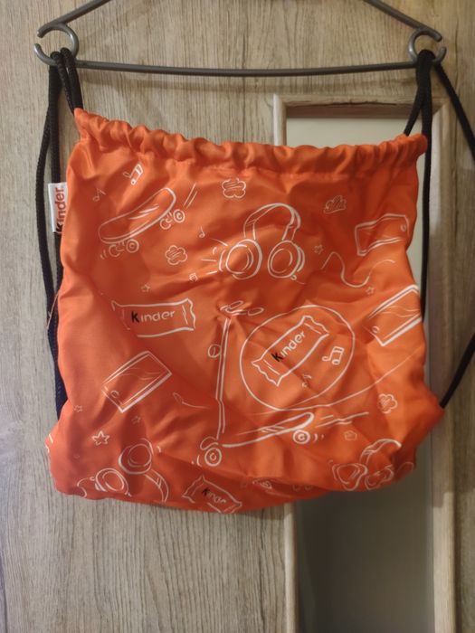 Worek sportowy  Kinder  stan idealny.