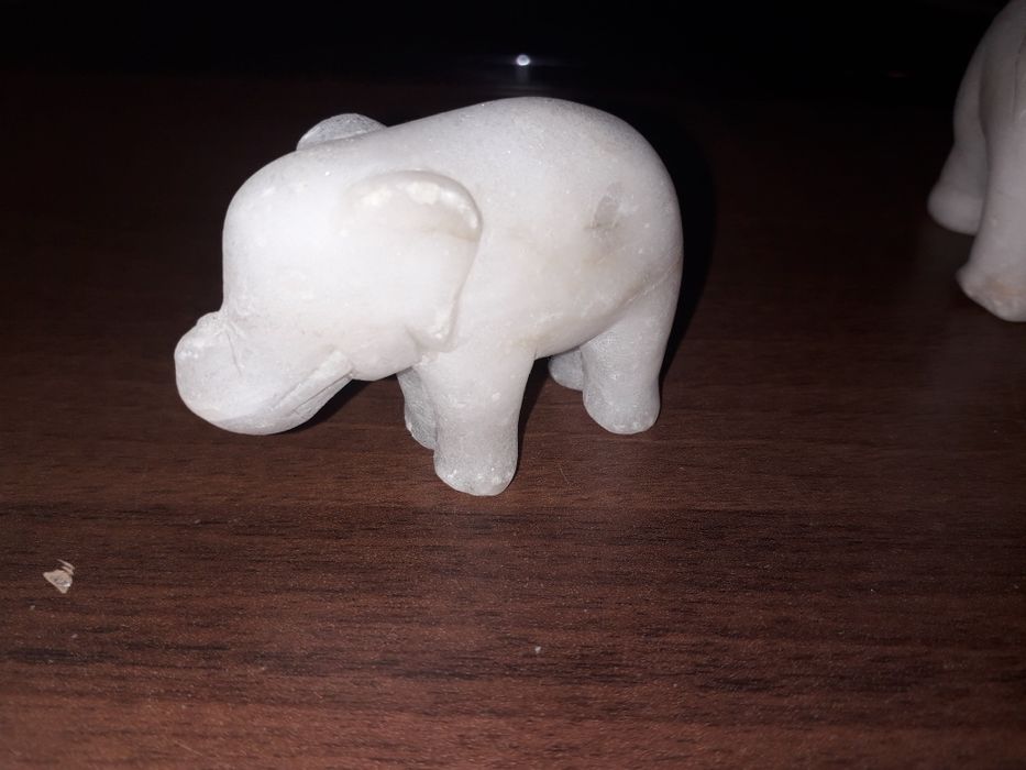 Мраморный слоник