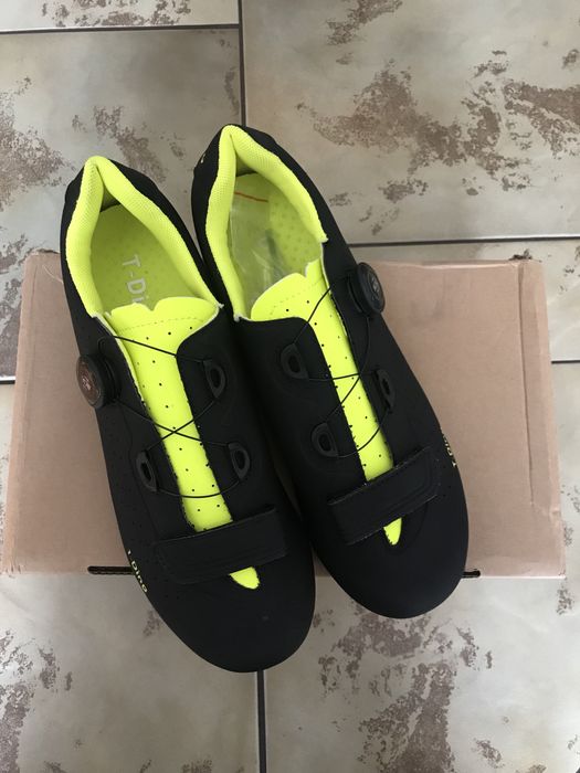 Ténis/Sapatilha de ciclismo