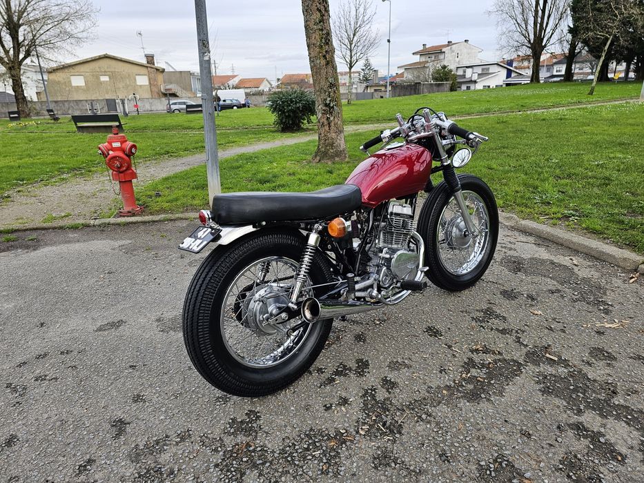 Honda CM125 Custom Cafe racer 70's