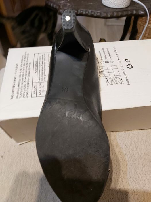 Szpilki roz 37 bardzo dobry stan