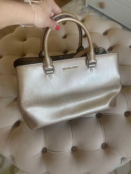 Mala Michael Kors
