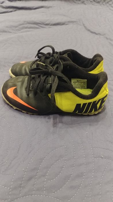 31 Nike Buty do gry w piłkę korki turf turfy