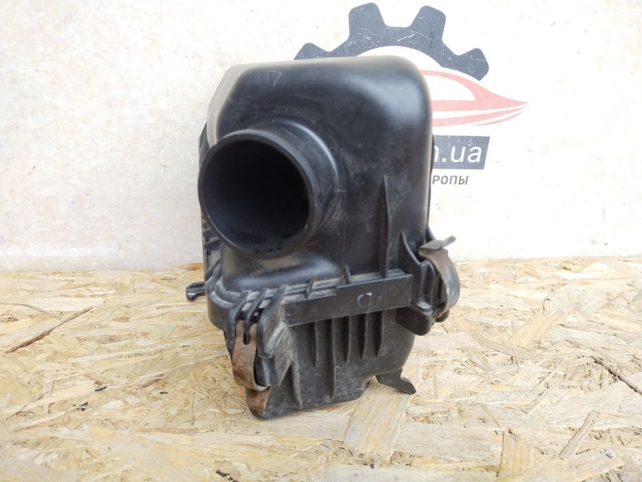 Hyundai Getz 2002-2005 1.3 B корпус воздушного фильтра 28110-1C000