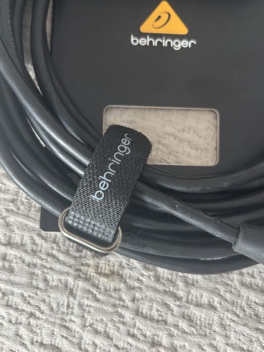 Cabo Behringer PMC-500 XLR ( 5 metros )64740946637059124