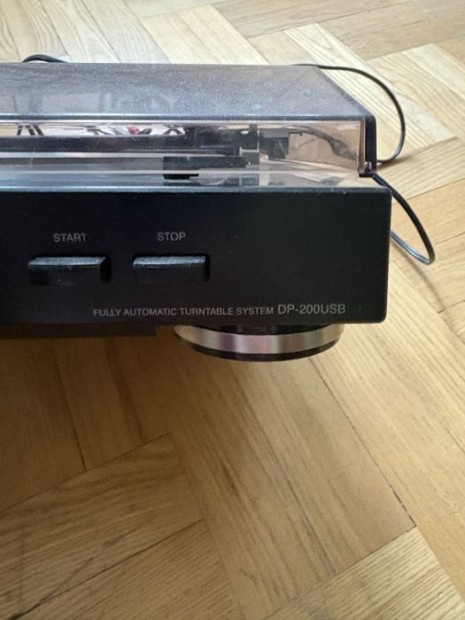 Gramofon Denon DP-200USB