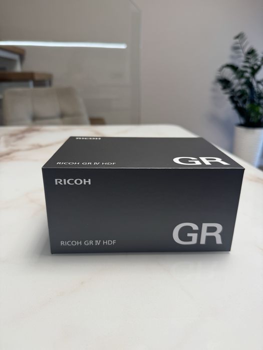 Ricoh GR IV HDF У Наявності