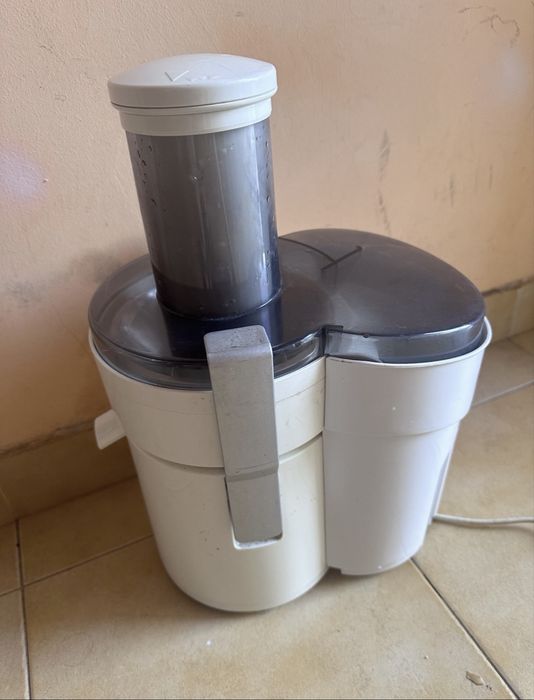 Maquina de fazer sumos eletrica