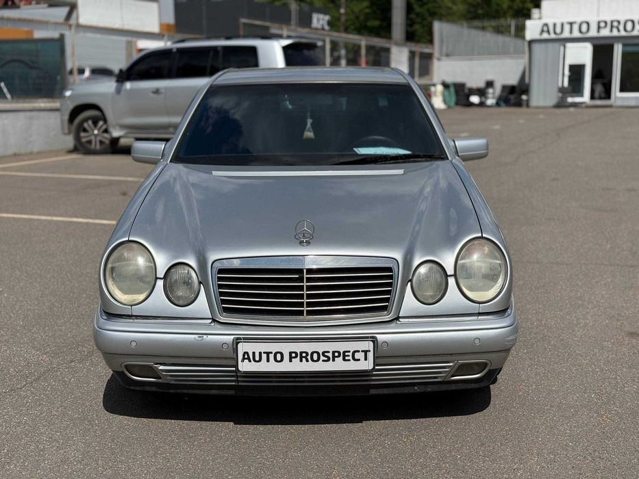 Mercedes-Benz E-Class 1998