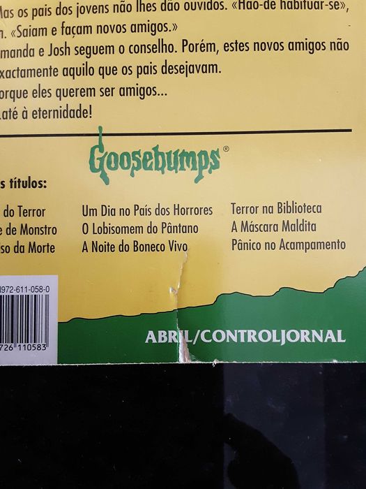 Livro "Arrepios - Volume #1 - Bem-Vindos à Casa da Morte", de RL Stine