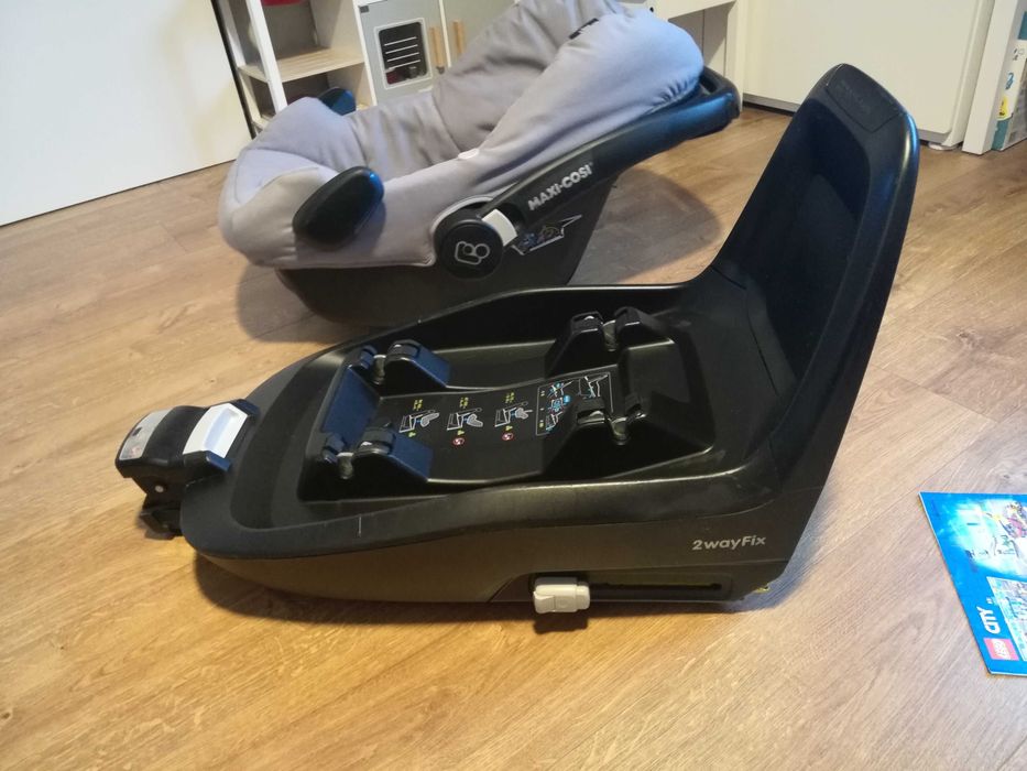 baza Maxi Cosi 2 wayfix + nosidełko