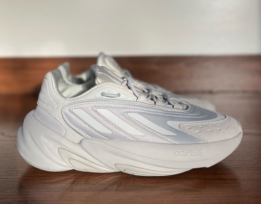 Кросівки жіночі adidas ozelia