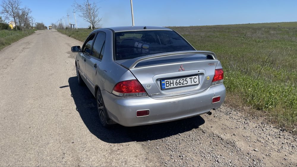 Mitsubishi Lancer 9