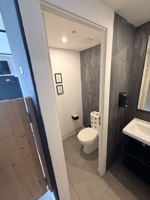 TRESPASSE DE LOJA EM ALVERCA - PRONTO A FUNCIONAR COM RECHEIO INCLUSO