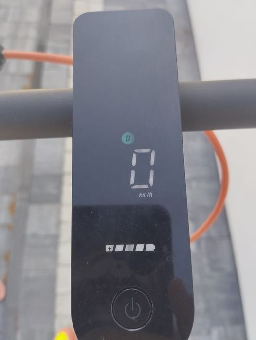 Sprzedam hulajnogę Xiaomi 4 Pro