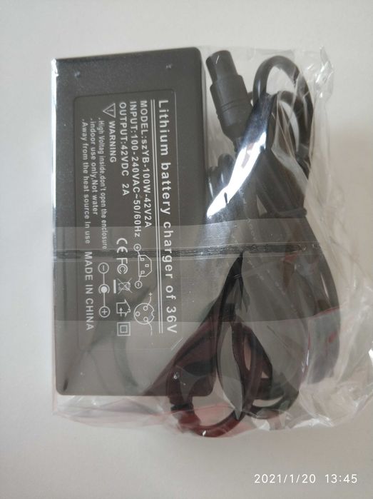 Carregador para Trotinete (novo)