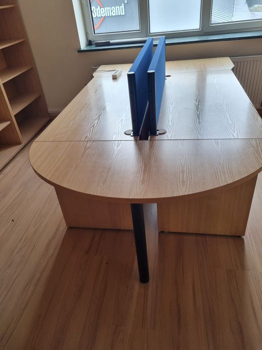 Oddam biurka 3 kpl podwójnych