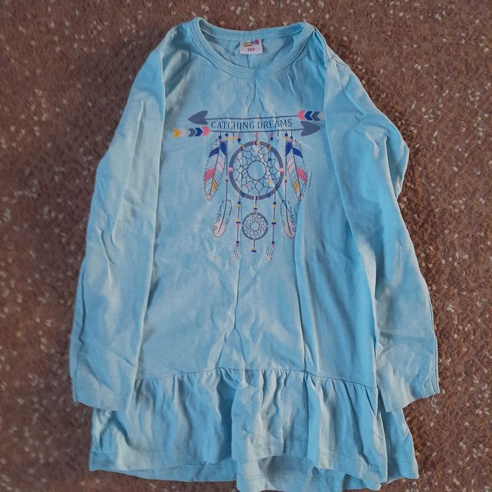 Sukienka niebieska zdobiona