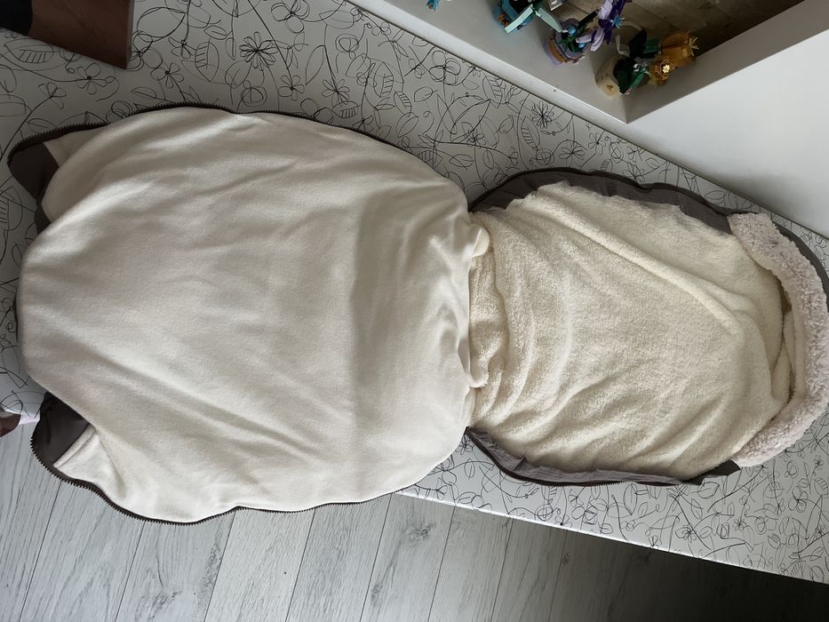 Зимовий конверт для немовля у коляску