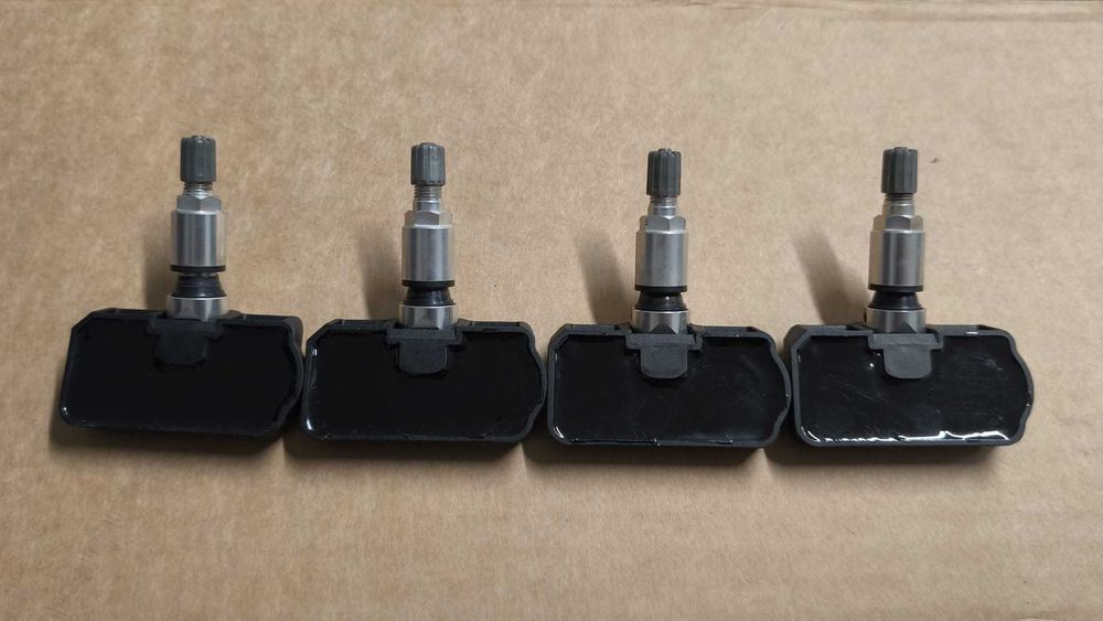 Czujniki ciśnienia TPMS Toyota Auris Avensis Aygo Hilux Rav4  (T12)