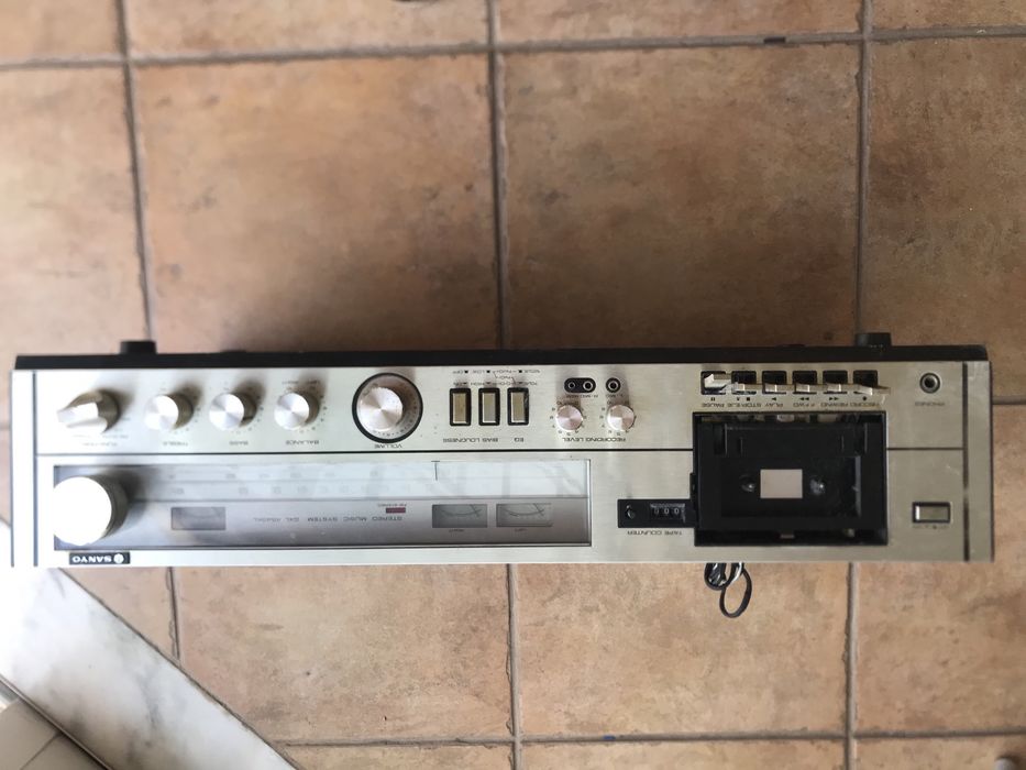 Radio leitor de Cassetes SANYO