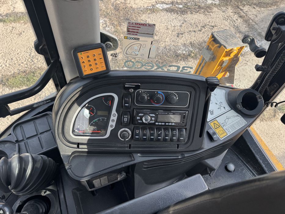 Екскаватор навантажувач JCB 3cx